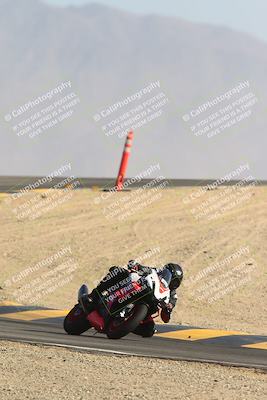 media/Jan-09-2025-Racers Edge (Thu) [[9e316ffd38]]/3-B Group/Session 4 (Turn 12 The Slide)/
